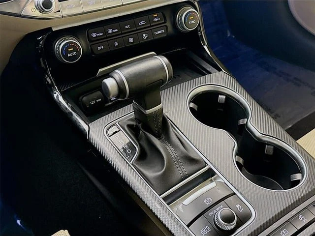 2023 Kia Stinger - Image 14 of 19