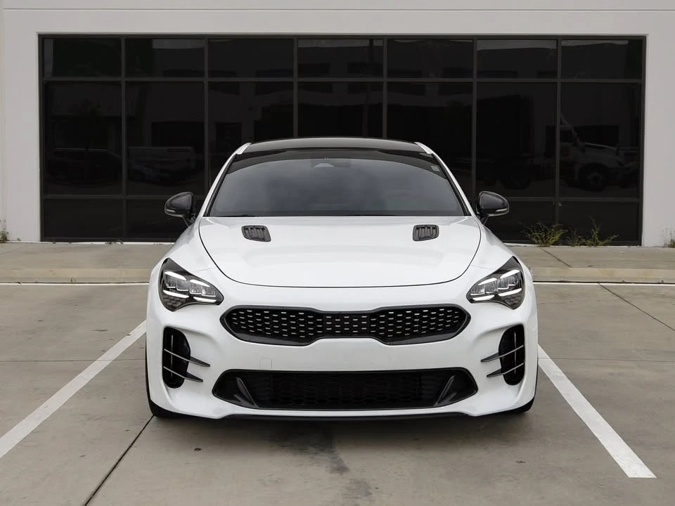 2023 Kia Stinger - Image 4 of 18
