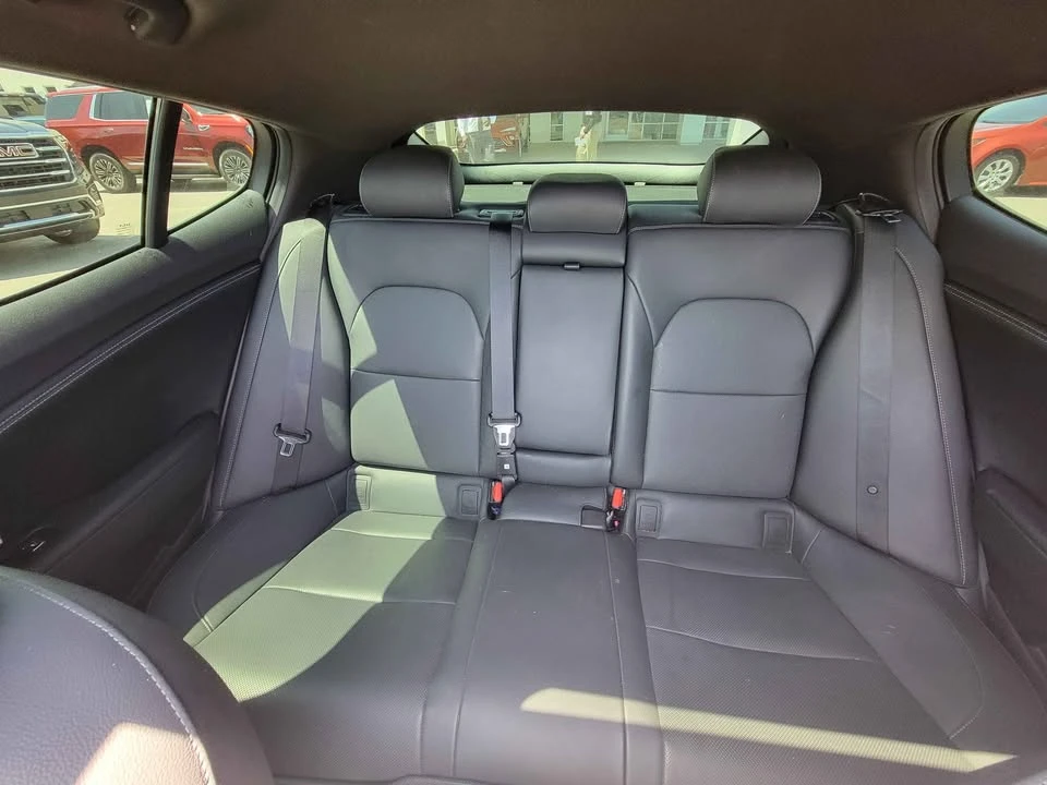 2023 Kia Stinger - Image 6 of 9