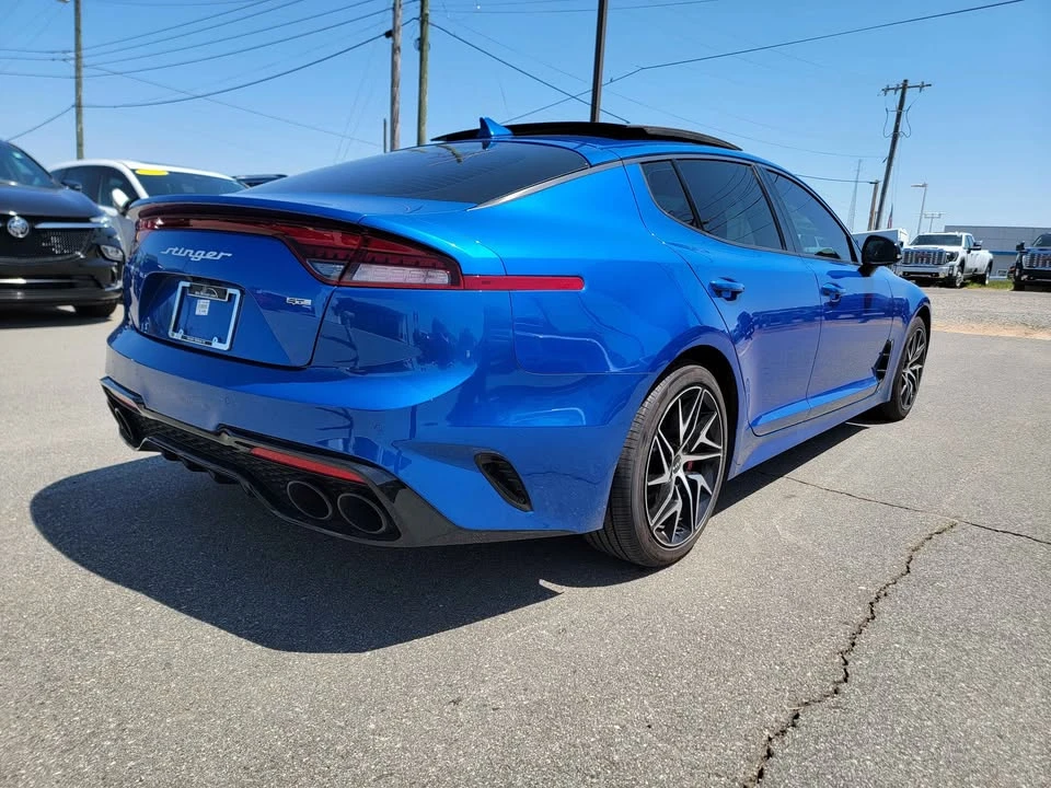 2023 Kia Stinger - Image 3 of 9