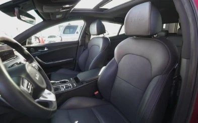 2023 Kia Stinger - Image 8 of 12