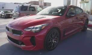 2023 Kia Stinger - Image 2 of 12