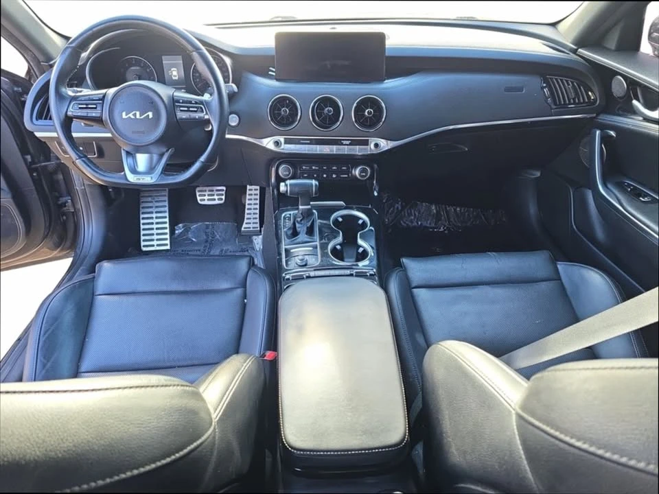 2023 Kia Stinger - Image 9 of 16