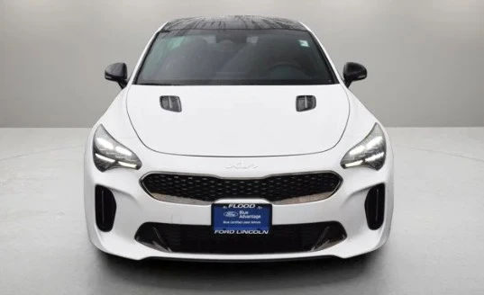 2023 Kia Stinger - Image 2 of 12