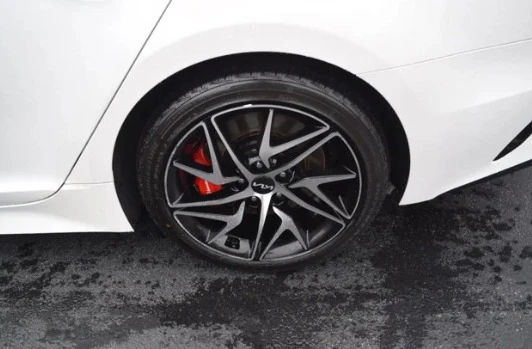 2023 Kia Stinger - Image 12 of 12