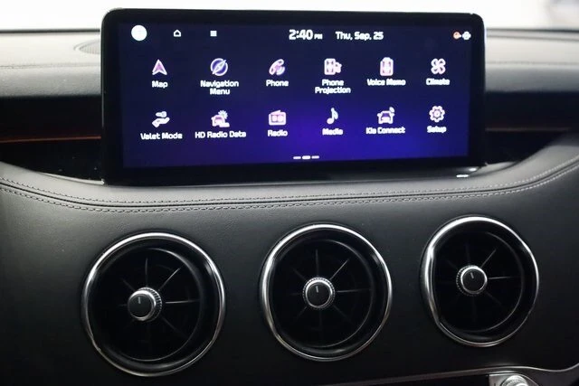 2023 Kia Stinger GT - Image 13 of 17