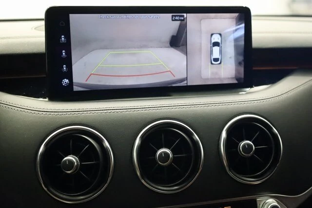 2023 Kia Stinger GT - Image 14 of 17