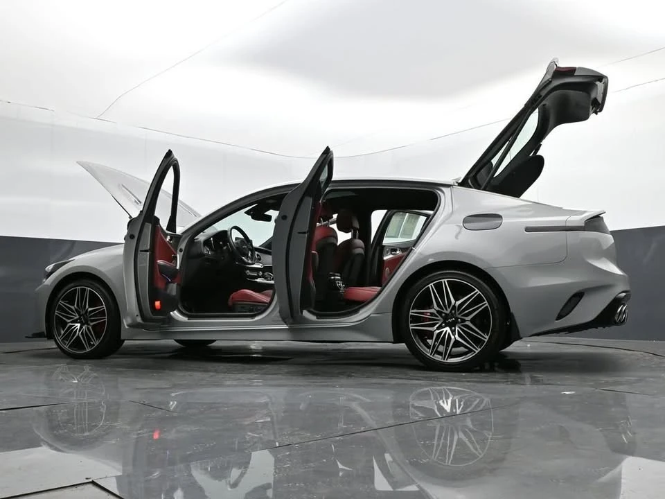 2023 Kia Stinger GT - Image 4 of 19
