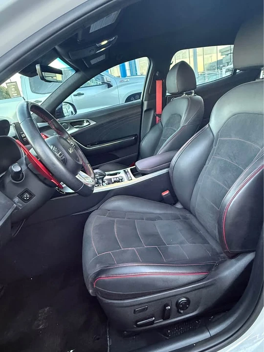 2023 Kia Stinger GT - Image 17 of 17
