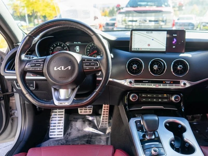 2023 Kia Stinger GT - Image 14 of 19