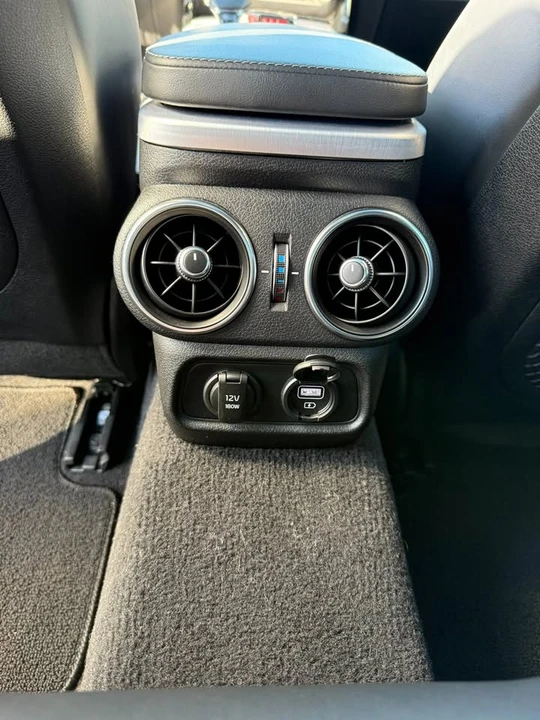 2023 Kia Stinger GT - Image 18 of 18