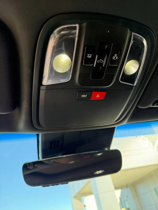 2023 Kia Stinger GT - Image 15 of 18
