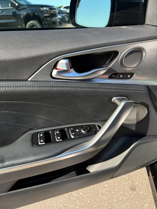 2023 Kia Stinger GT - Image 7 of 18