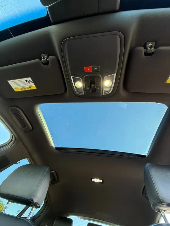 2023 Kia Stinger GT - Image 16 of 18