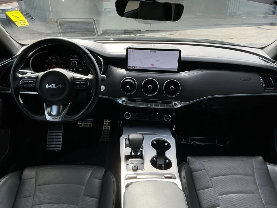 2023 Kia Stinger GT - Image 15 of 20