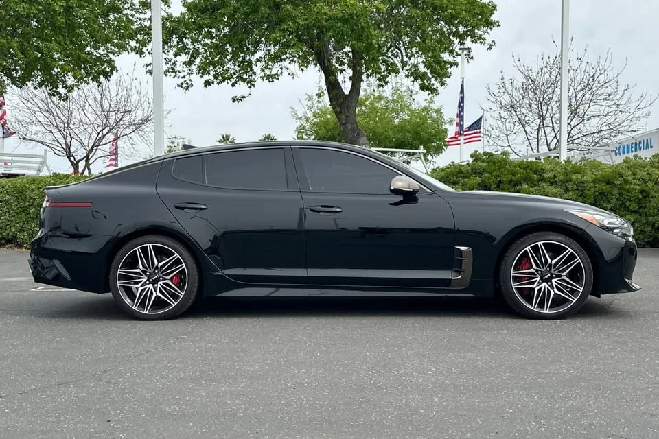 2023 Kia Stinger GT - Image 6 of 13