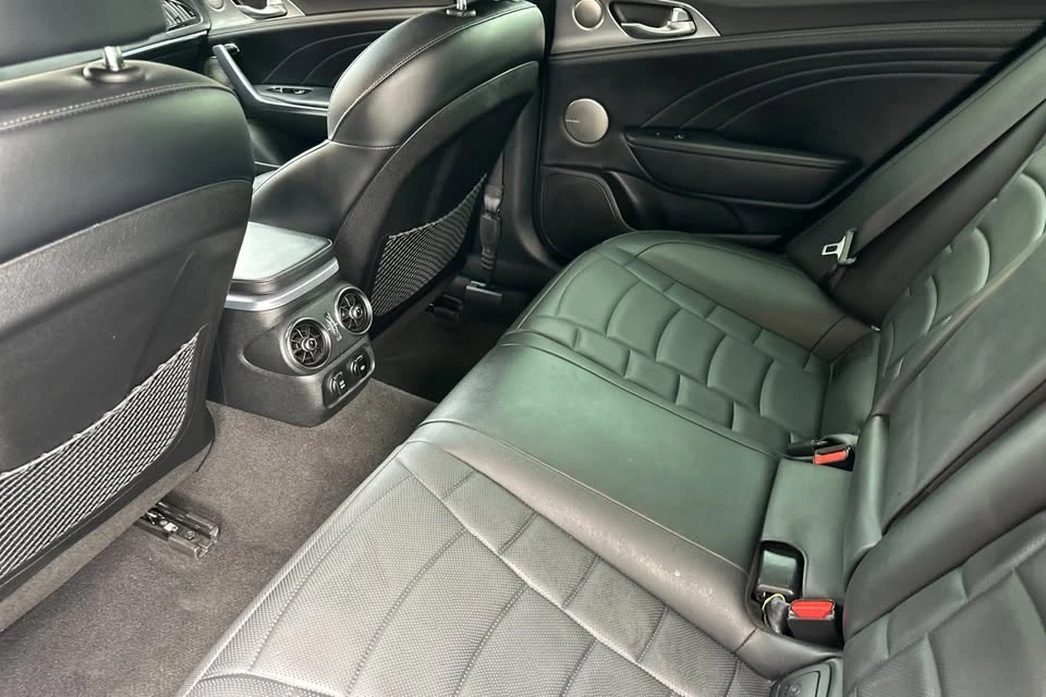 2023 Kia Stinger GT - Image 11 of 13