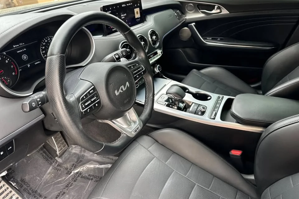 2023 Kia Stinger GT - Image 13 of 13