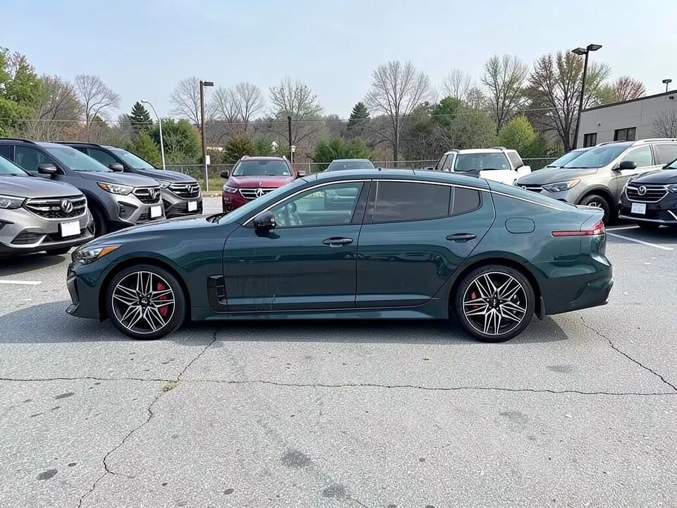 2023 Kia Stinger GT - Image 3 of 17