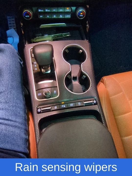 2023 Kia Stinger GT - Image 14 of 16