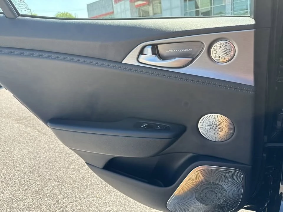 2023 Kia Stinger GT - Image 15 of 20