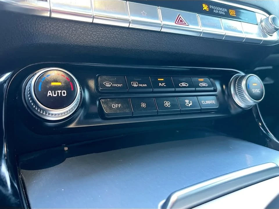 2023 Kia Stinger GT - Image 16 of 20