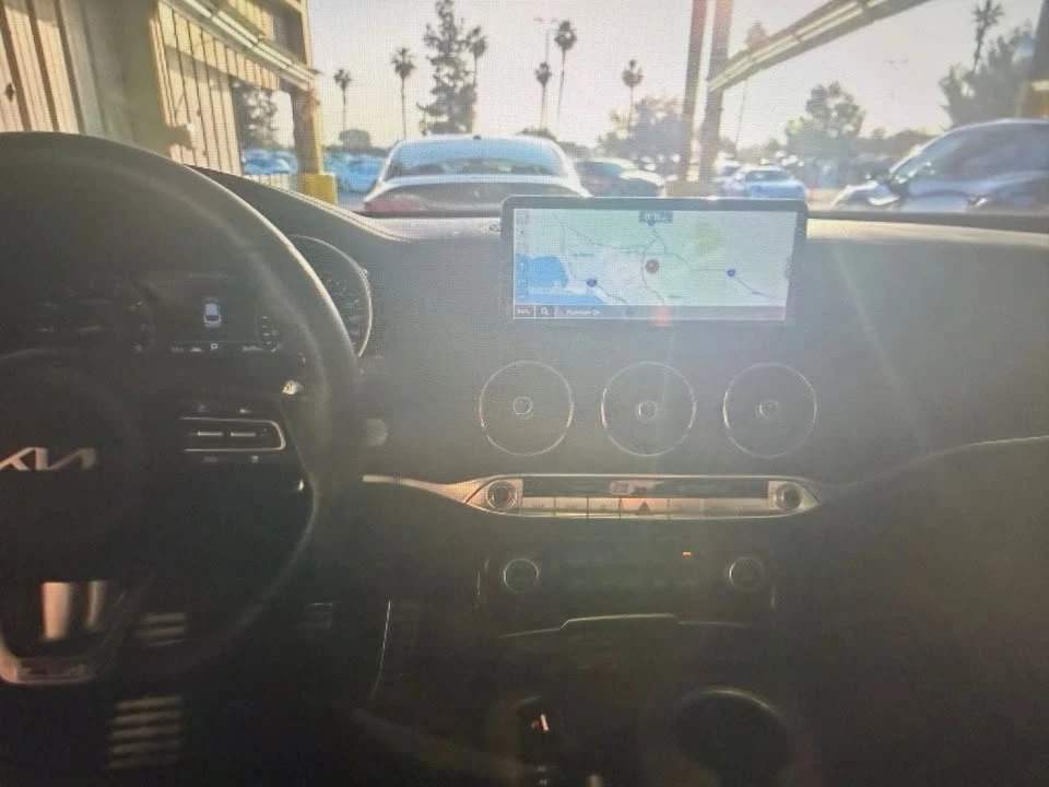2023 Kia Stinger GT - Image 11 of 13