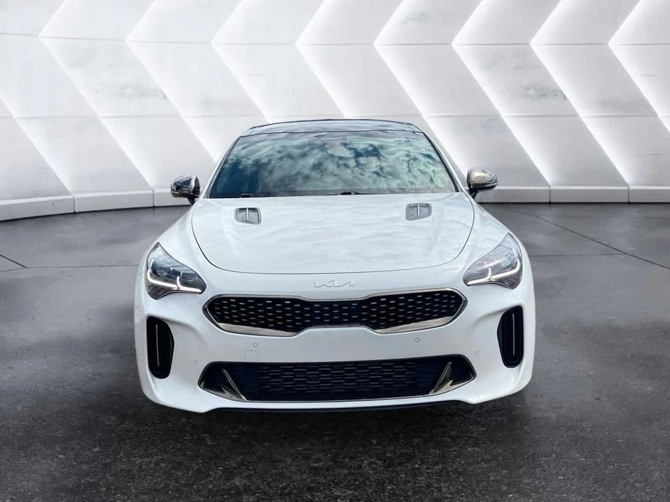 2023 Kia Stinger GT - Image 5 of 15