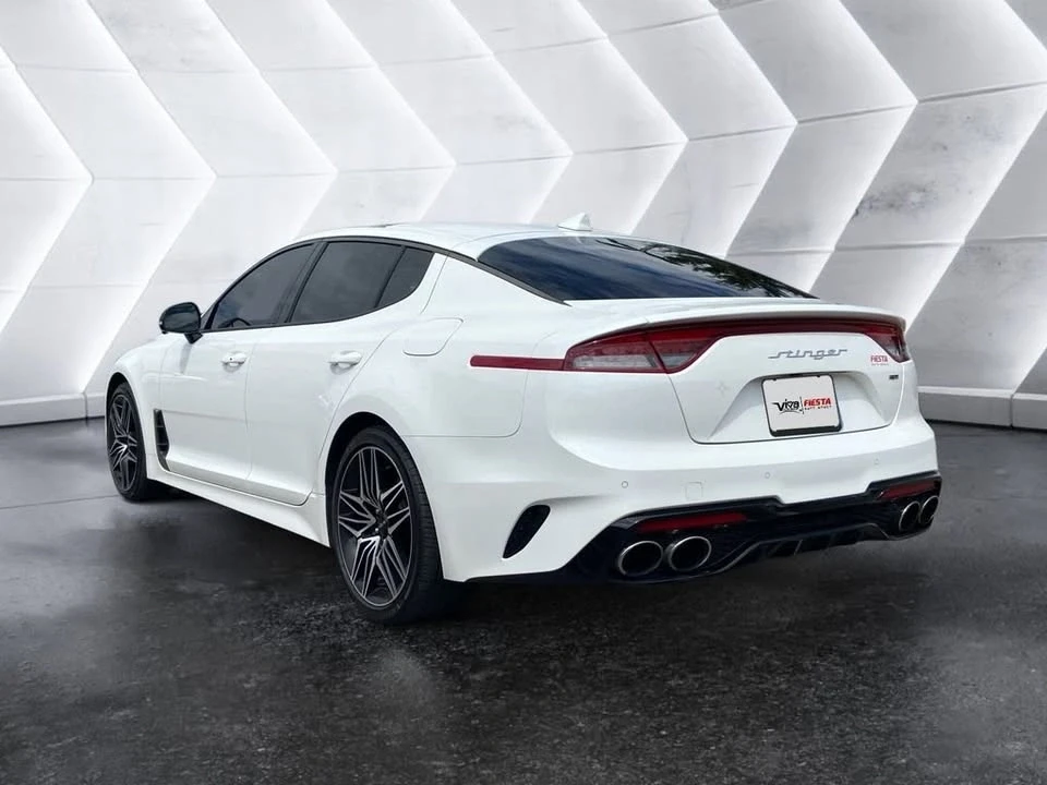 2023 Kia Stinger GT - Image 8 of 15