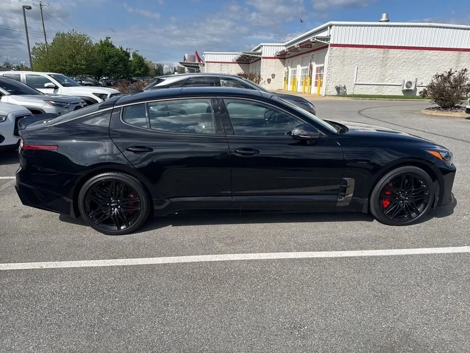 2023 Kia Stinger GT - Image 4 of 8