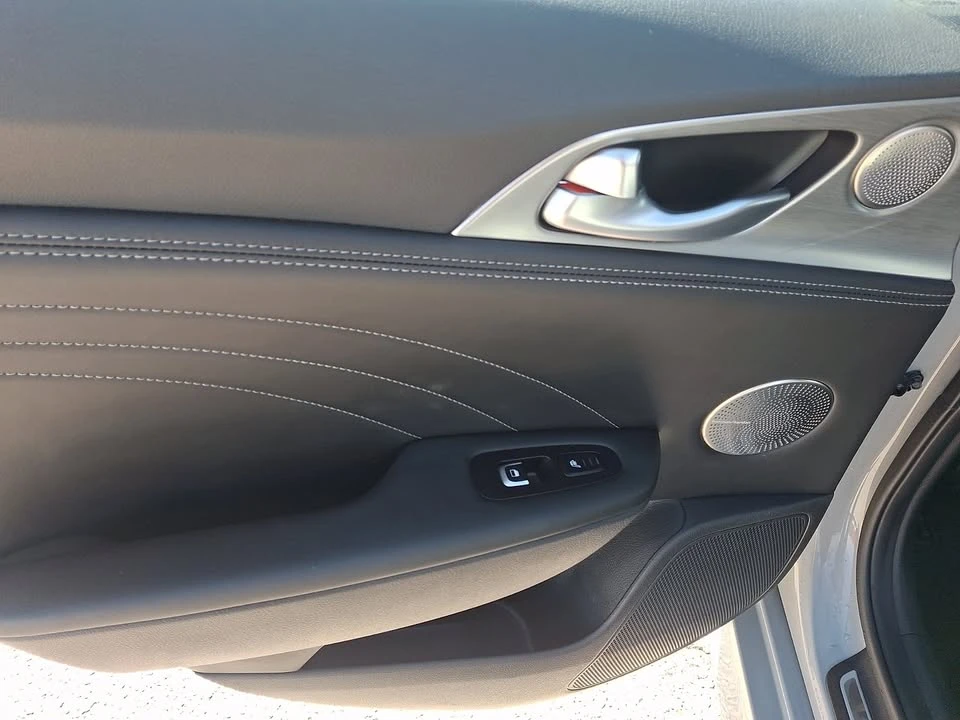 2023 Kia Stinger GT - Image 19 of 20