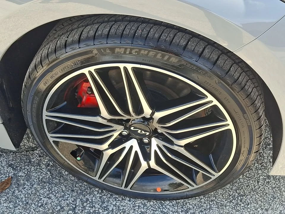 2023 Kia Stinger GT - Image 9 of 20