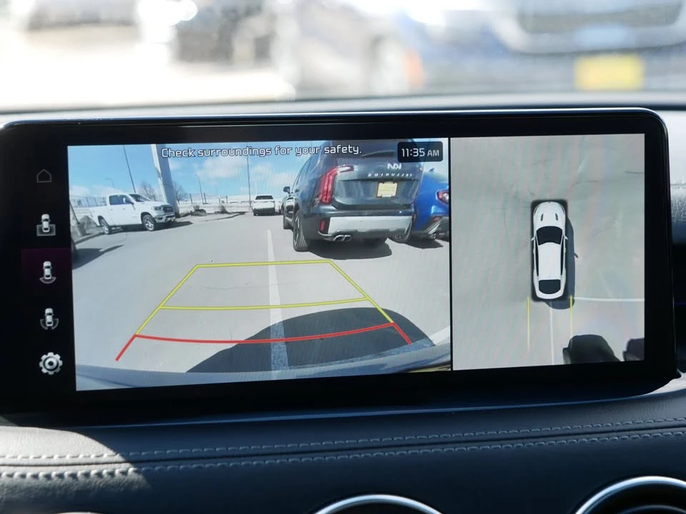 2023 Kia Stinger GT - Image 15 of 18