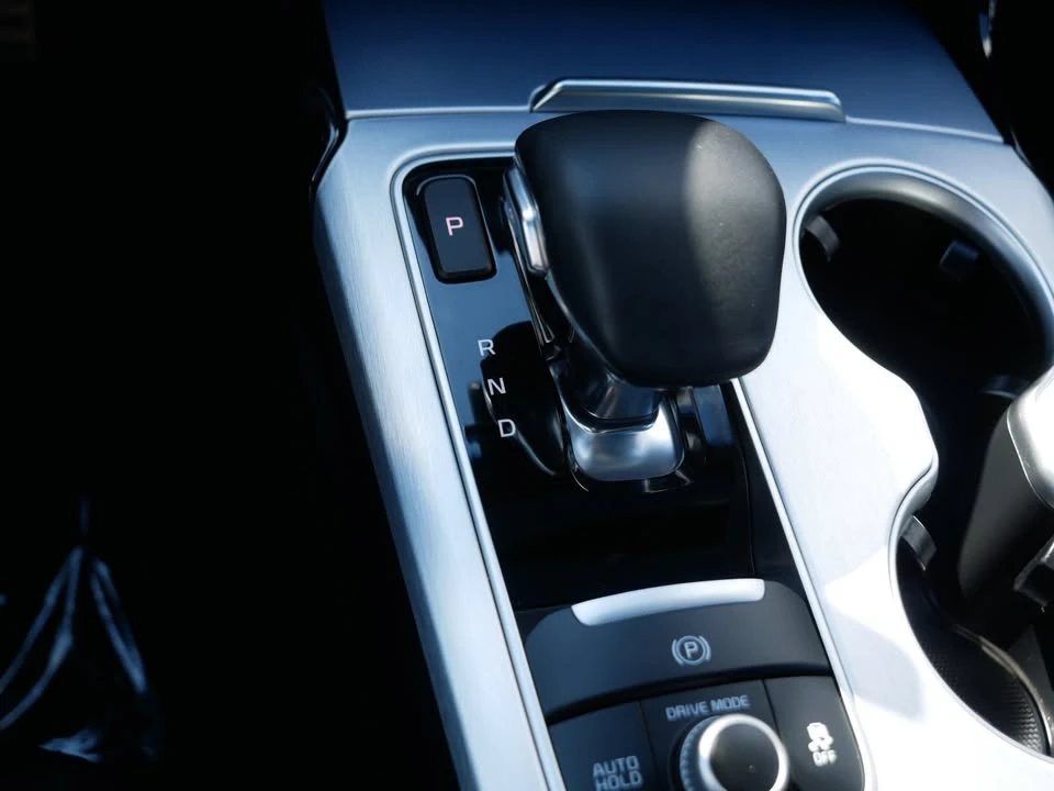2023 Kia Stinger GT - Image 17 of 18