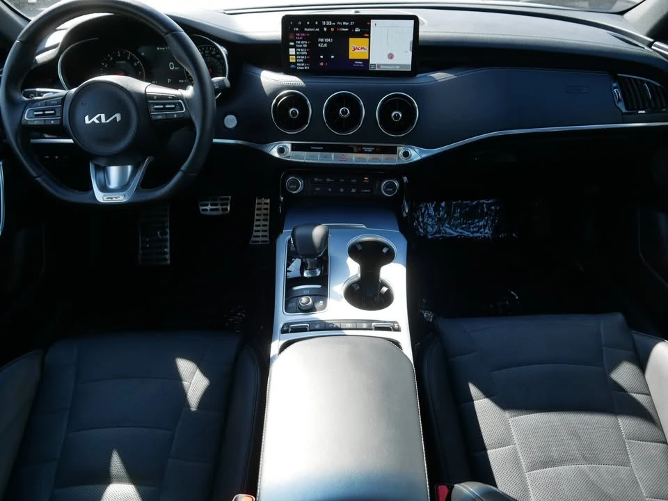 2023 Kia Stinger GT - Image 11 of 18