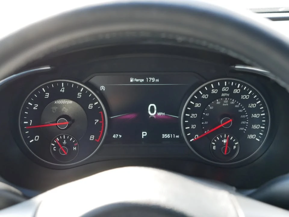 2023 Kia Stinger GT - Image 10 of 18