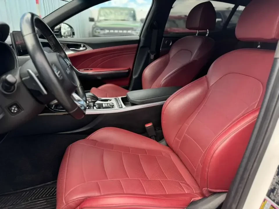 2023 Kia Stinger GT - Image 11 of 20