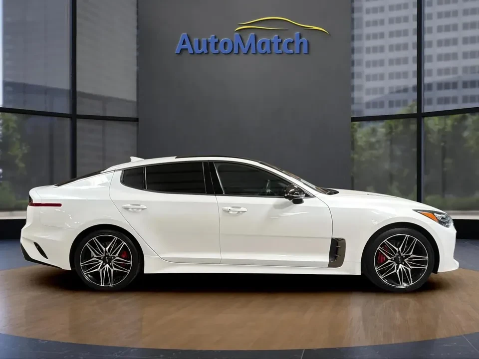 2023 Kia Stinger GT - Image 10 of 20