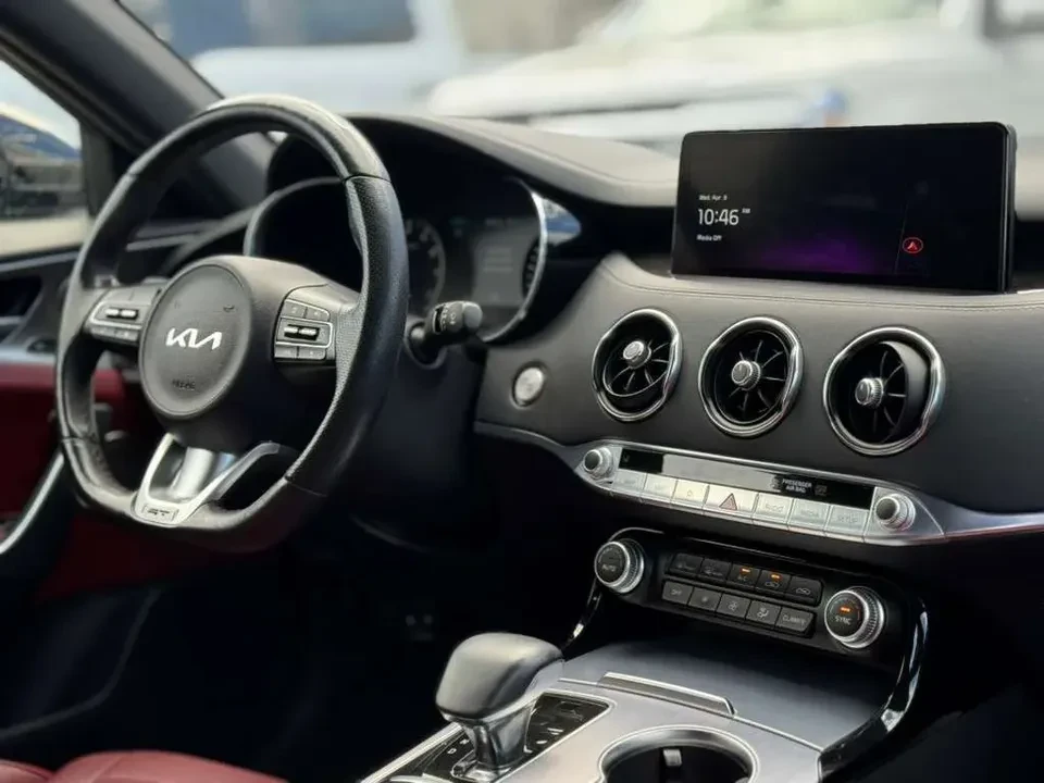 2023 Kia Stinger GT - Image 14 of 20