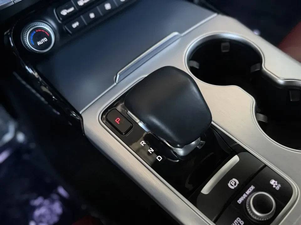 2023 Kia Stinger GT - Image 18 of 20
