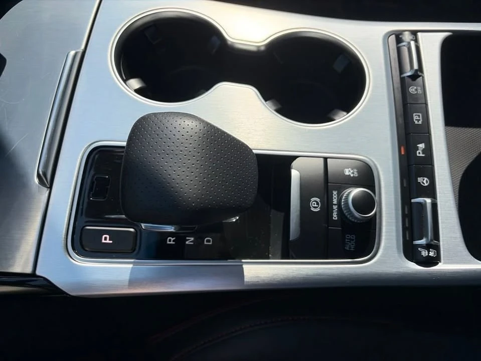 2023 Kia Stinger GT - Image 19 of 20