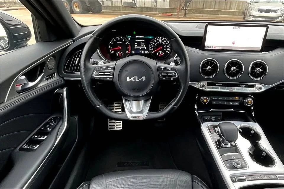 2023 Kia Stinger GT - Image 5 of 20