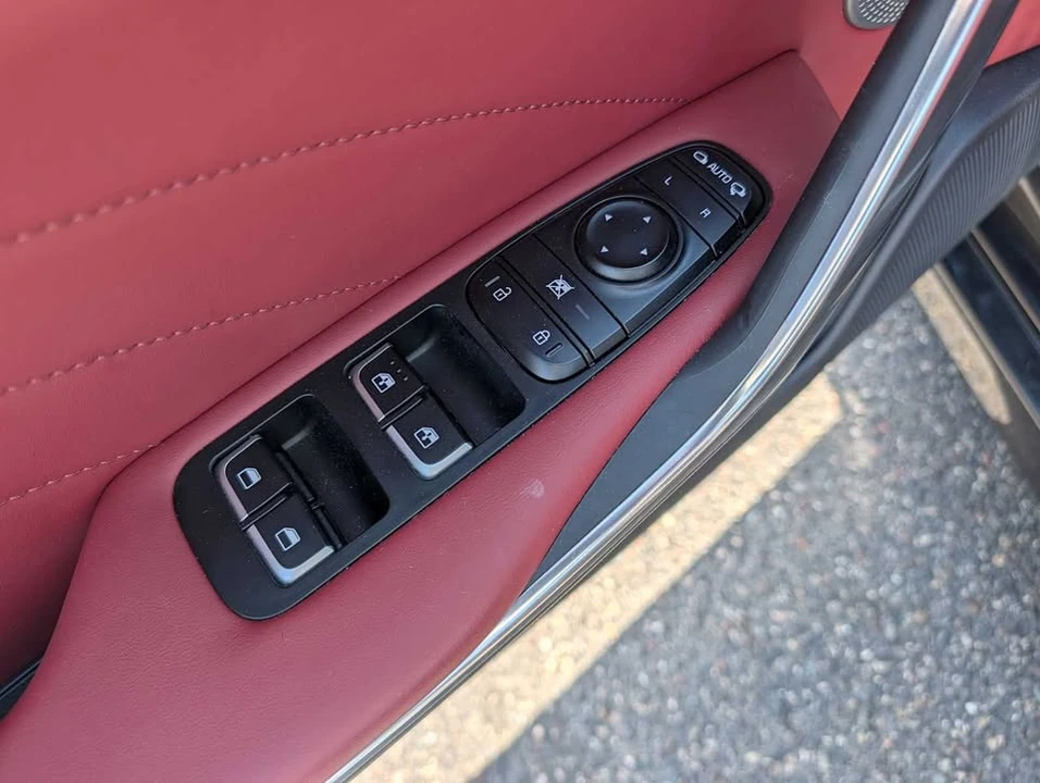 2023 Kia Stinger GT - Image 13 of 20