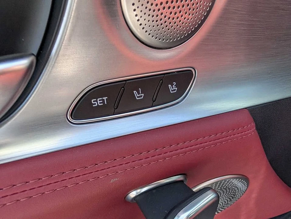 2023 Kia Stinger GT - Image 14 of 20