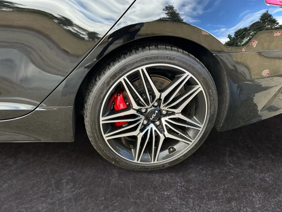 2023 Kia Stinger GT - Image 9 of 20