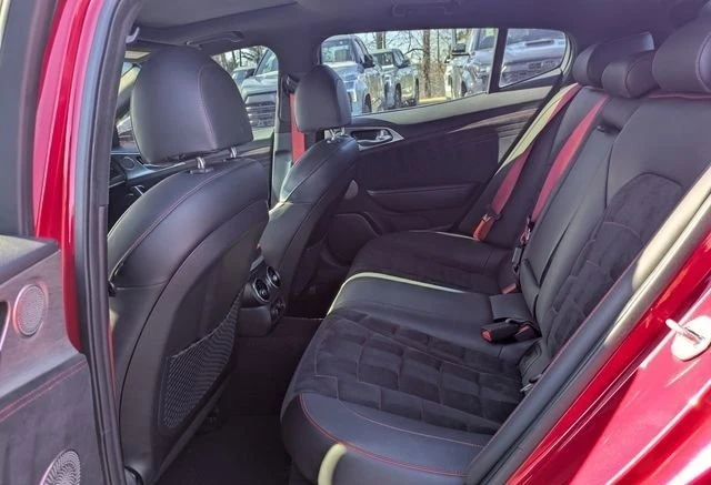 2023 Kia Stinger GT - Image 14 of 19