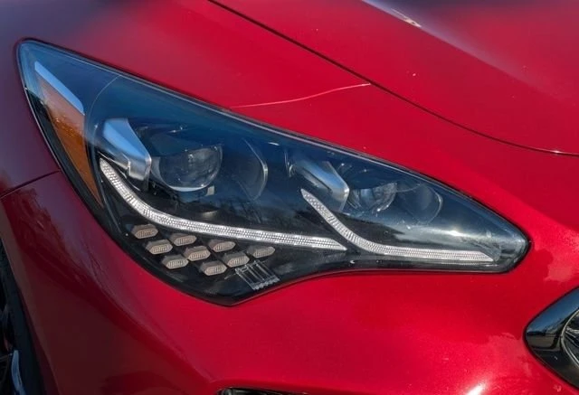 2023 Kia Stinger GT - Image 9 of 19