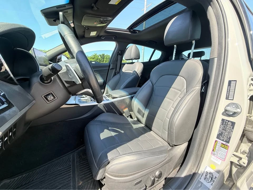 2023 Kia Stinger GT - Image 13 of 20