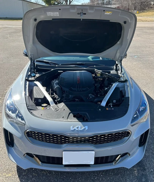 2023 Kia Stinger GT - Image 10 of 20
