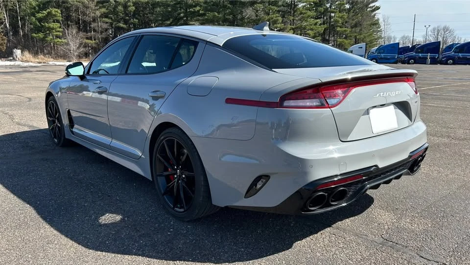 2023 Kia Stinger GT - Image 8 of 20